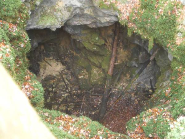  erster Schacht in der Höhle Creux Peugier